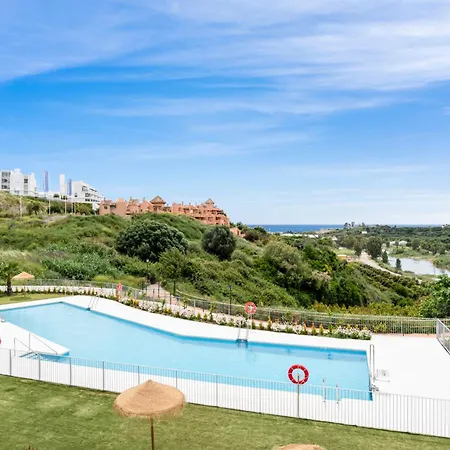 Stylish 3-bed With Sea & Pool Views Estepona